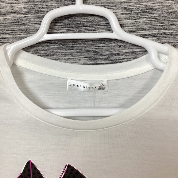 Retrology Women’s White Round Neck Short Sleeves Shirt with Heels Print L’AMOUR - Picture 2 of 5